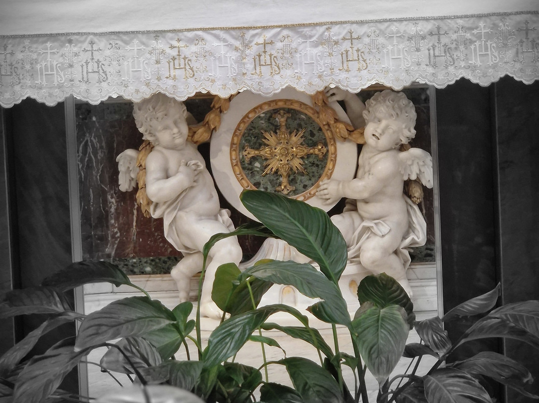 Chiesa di San Lorenzo delle Benedettine-San Severo必去景点