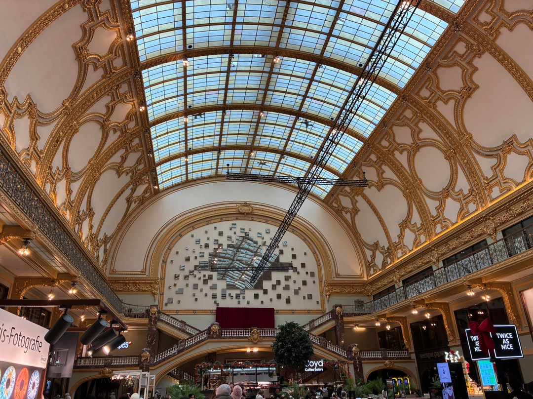 Shopping Stadsfeestzaal-安特卫普必去景点