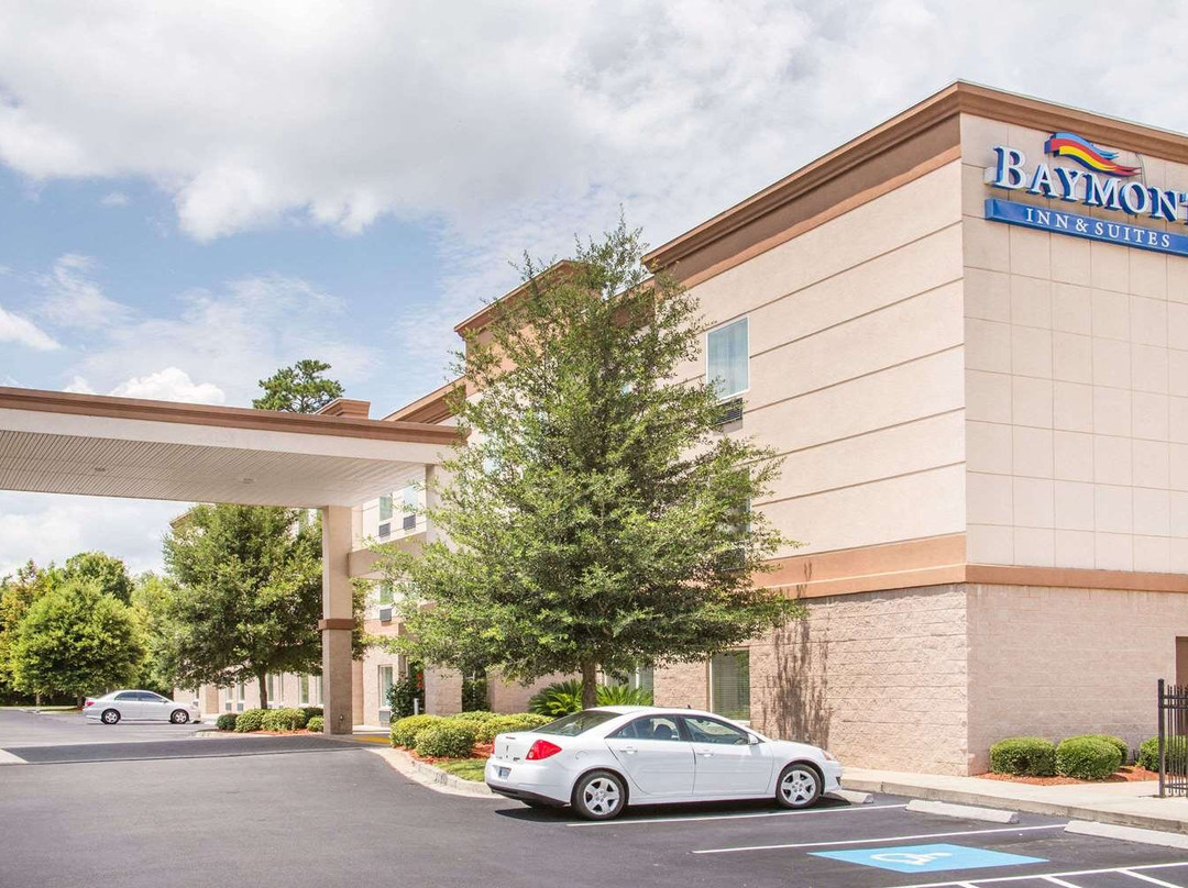 Georgetown酒店住宿-南萨凡纳贝蒙特旅馆套房酒店