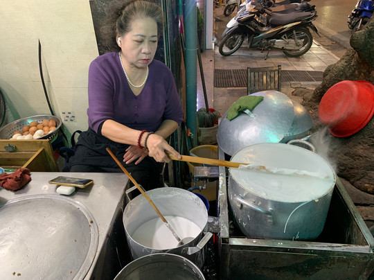 Roll with locals-河内必去景点