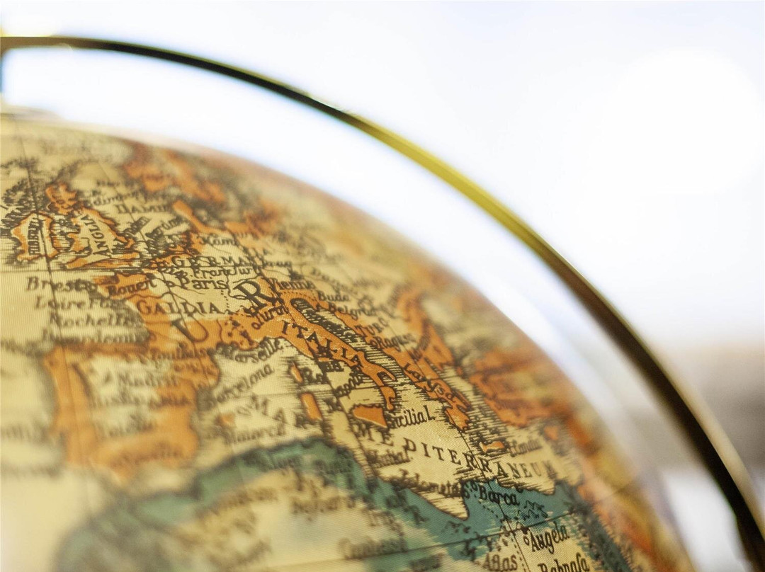 宜必思尚品特拉尼酒店主图