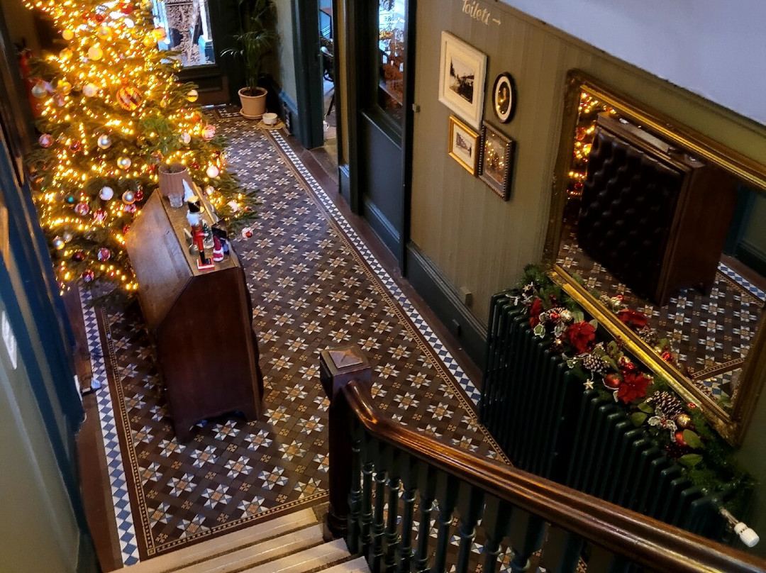 The Parkwood Hotel主图