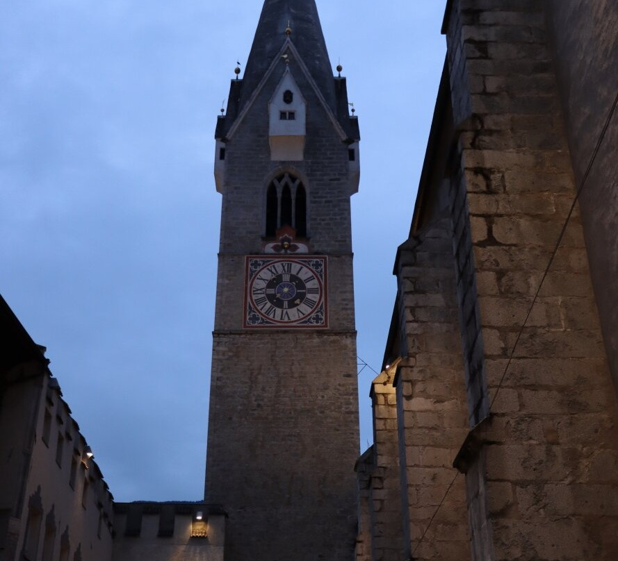 Torre Bianca-布雷萨诺内必去景点