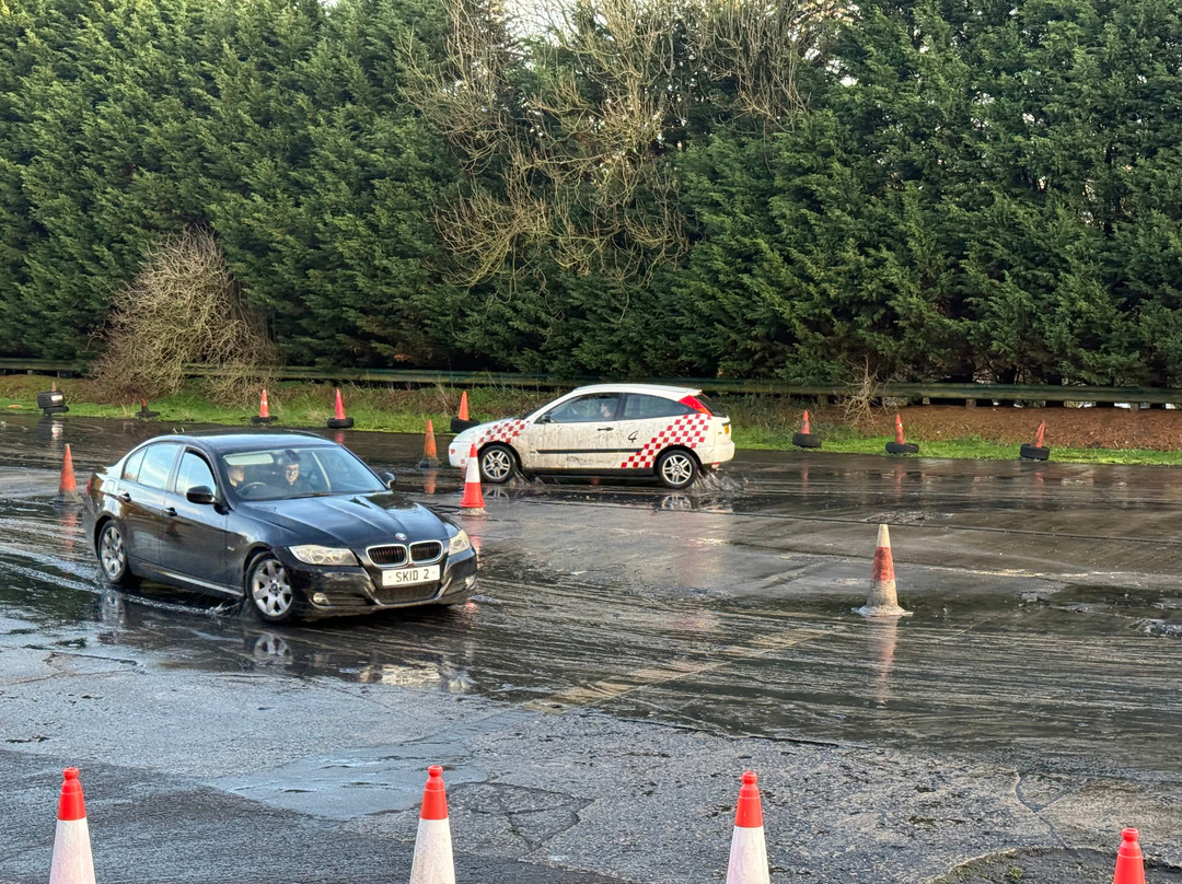 Drive-Tech Ltd-切本哈姆必去景点