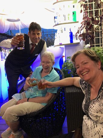 阿特米德酒店主图