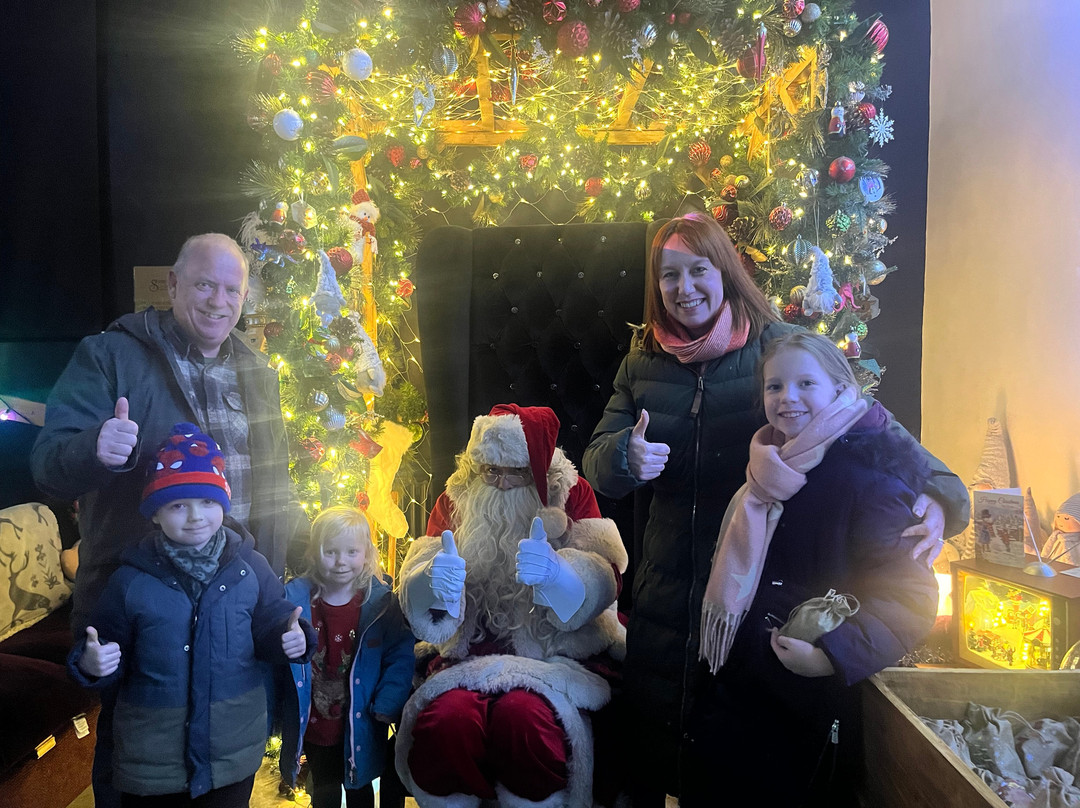 Stump Cross Caverns-Pateley Bridge必去景点