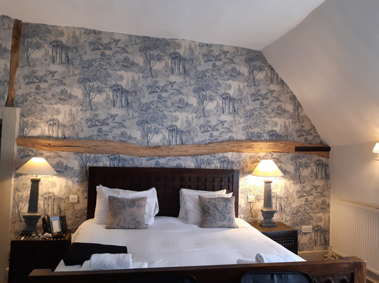 The Bull & Swan主图