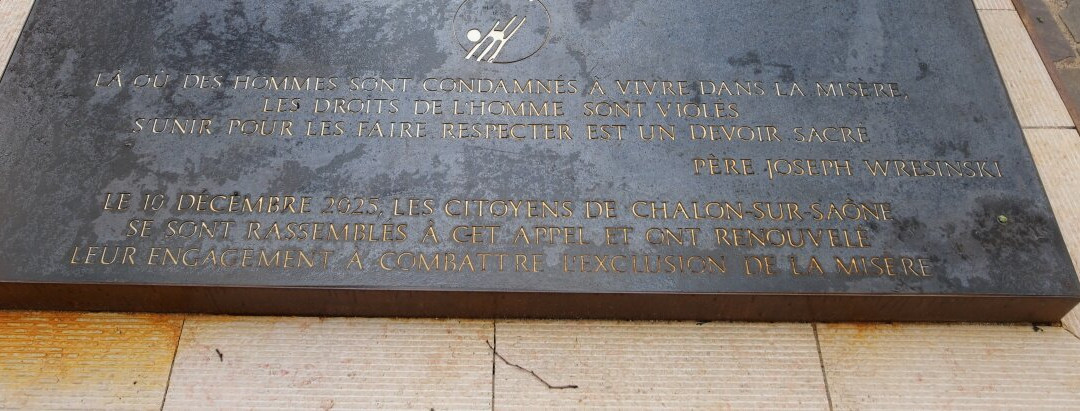 Place Louis Armand Calliat-索恩河畔沙隆必去景点