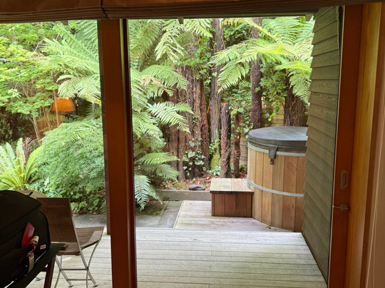 River Birches Lodge主图