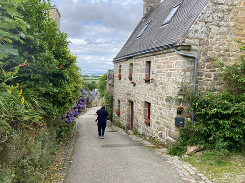 Chapelle Notre-Dame-de-Bonne-Nouvelle-Locronan必去景点