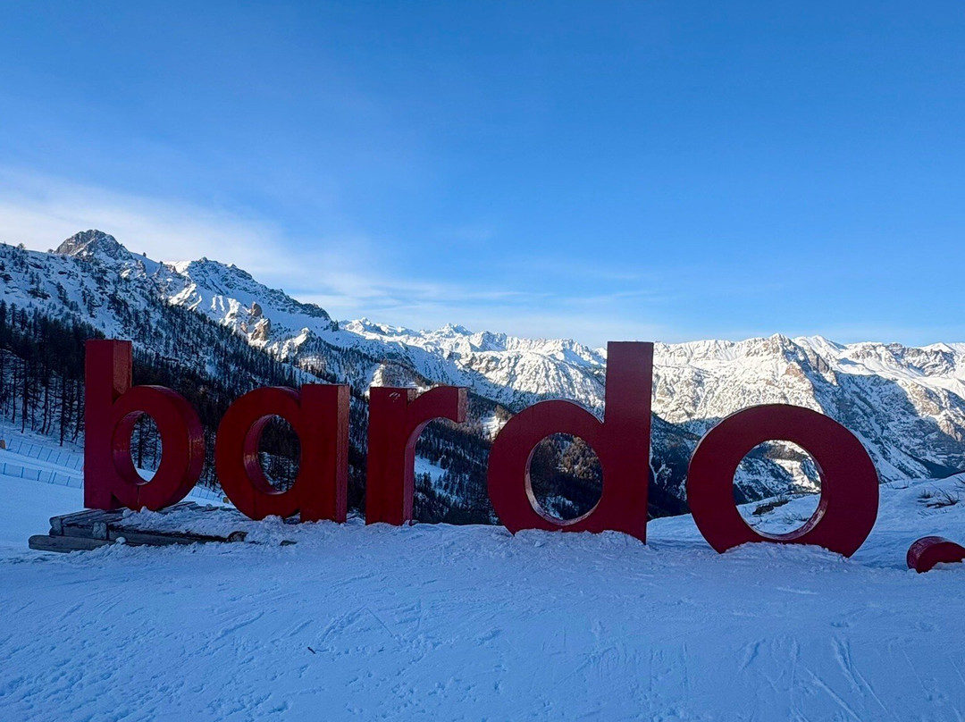 奥林匹克乡村酒店主图