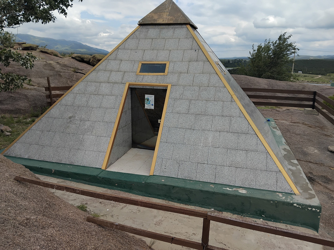 Diques El Cajón-Capilla del Monte必去景点