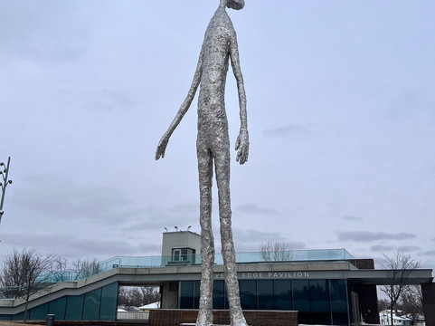 Tom Hanafan River's Edge Park-康瑟尔布拉夫斯必去景点