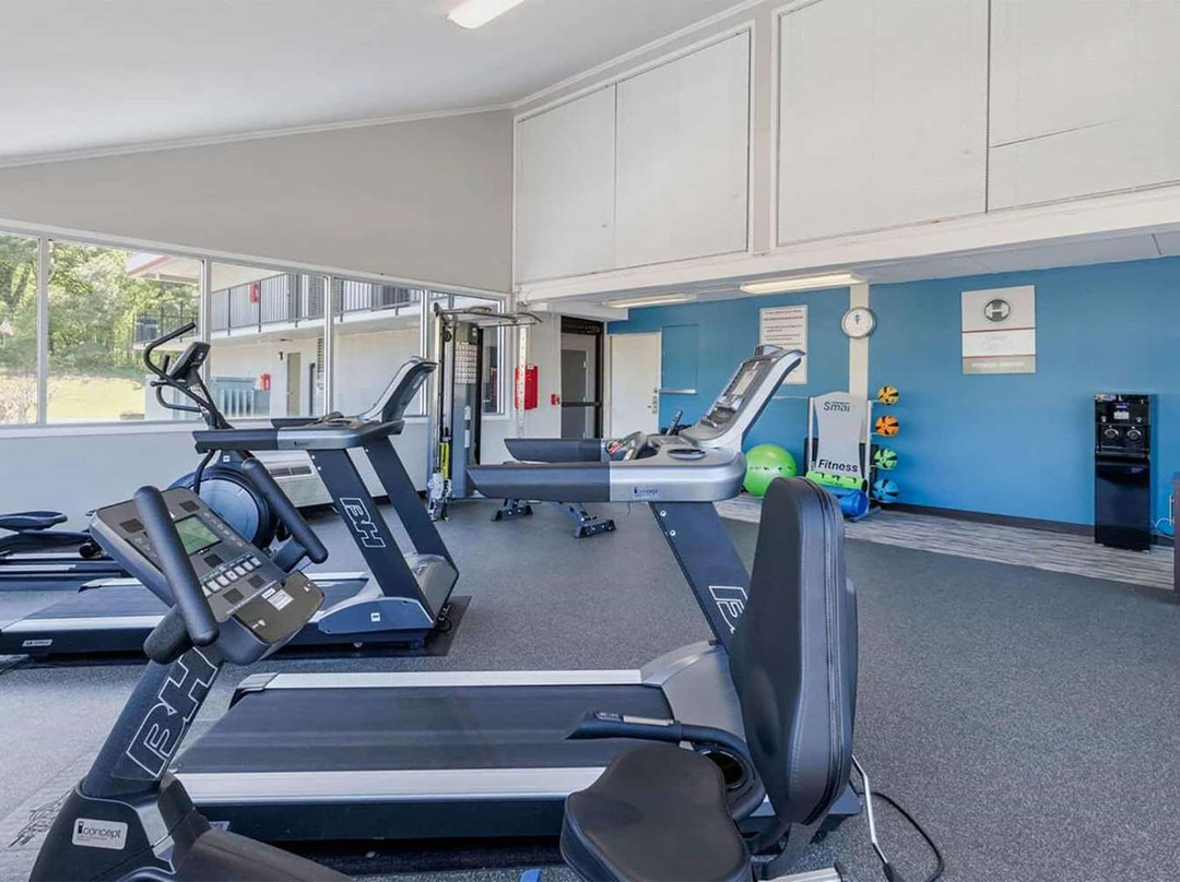 牛津戴斯套房酒店