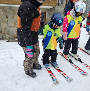 reSTART zona 82 SKI & SNOWBOARD SCHOOL-帕泊洛沃必去景点