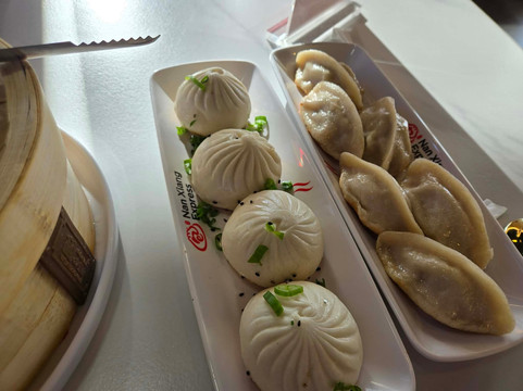 Nan Xiang Express - Shrewsbury, MA