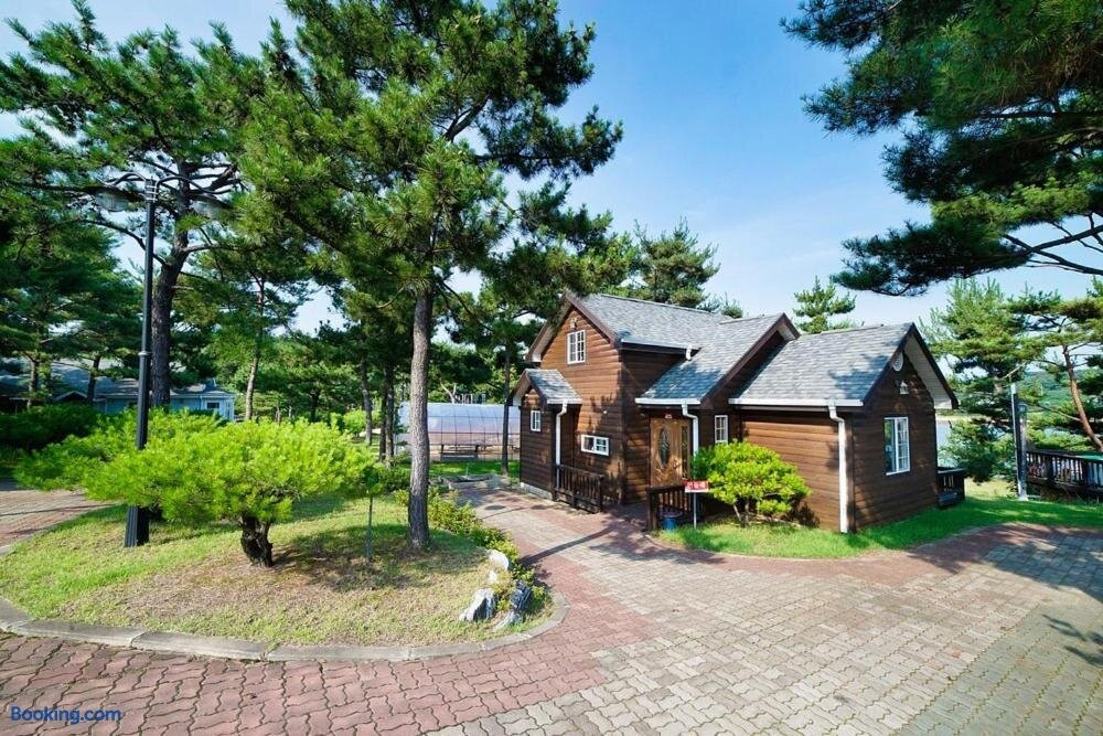 Deureuni Resort