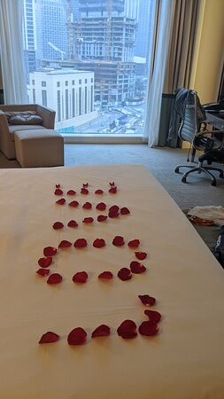 迪拜皇冠酒店主图