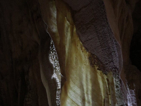 Ruakuri Cave-怀托摩洞穴必去景点
