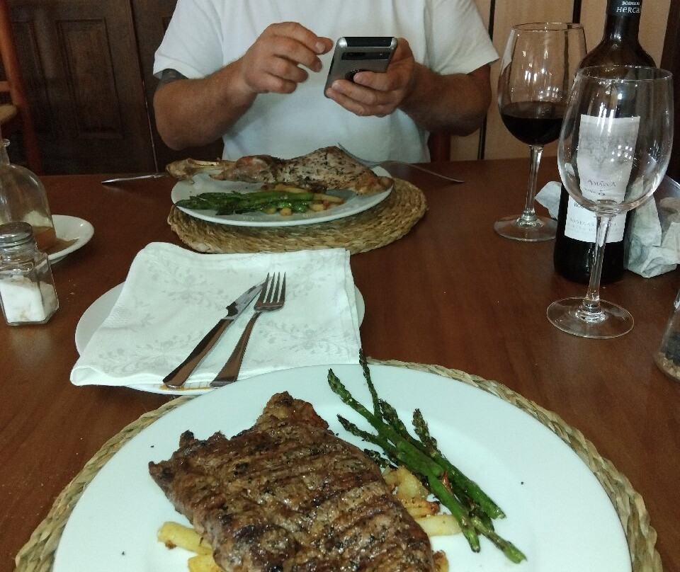 亚诺品尼亚乡村酒店主图