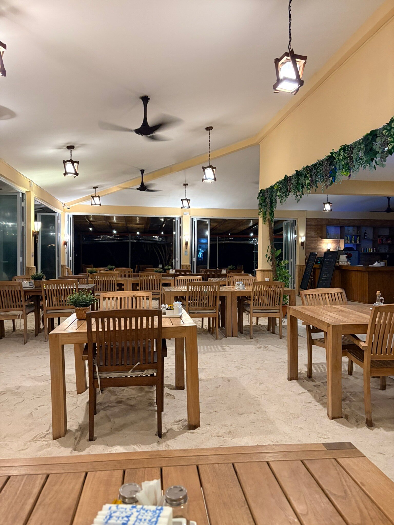 呼拉岛珍珠滩酒店-官方