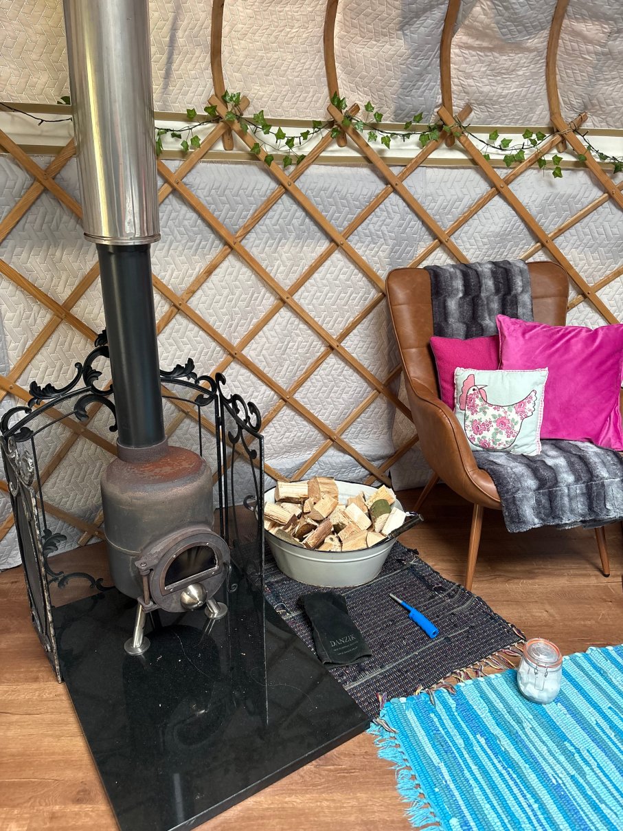 The Secret Yurts-官方