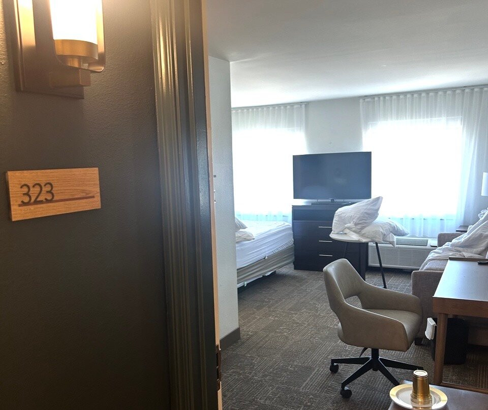 Staybridge Suites 费城吨。劳雷尔主图