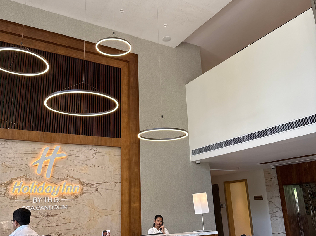 果阿坎多林假日酒店主图