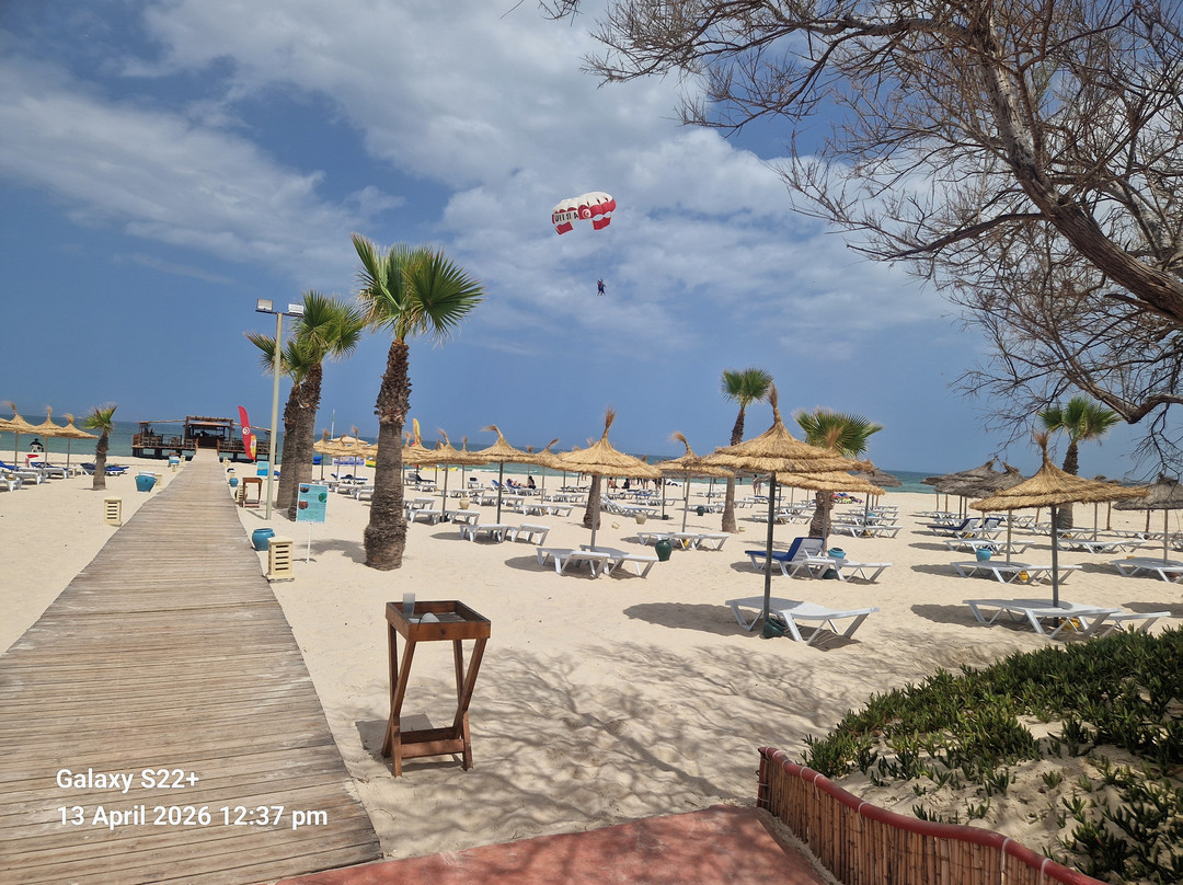 萨哈拉海滩水上公园酒店主图