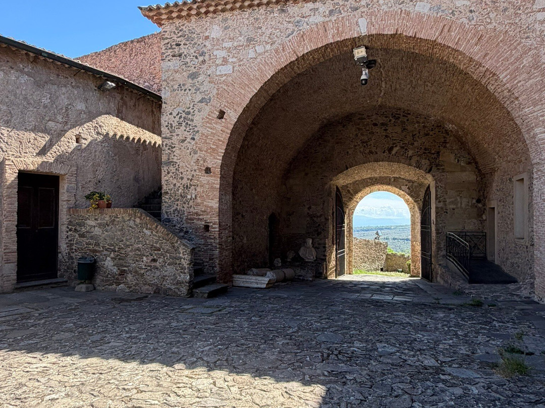 Castello Normanno Svevo-维博瓦伦蒂亚必去景点