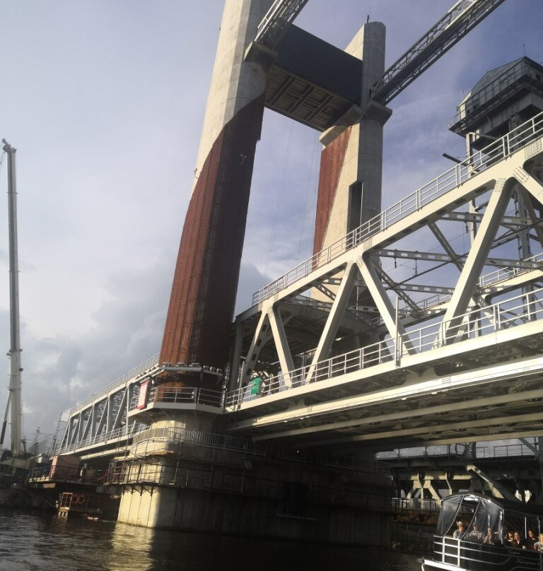 Dvukhyarusny Bridge-加里宁格勒必去景点