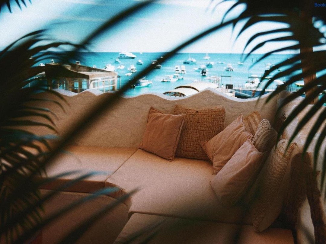 Suites Al Mar, en el malecon de San Cristobal