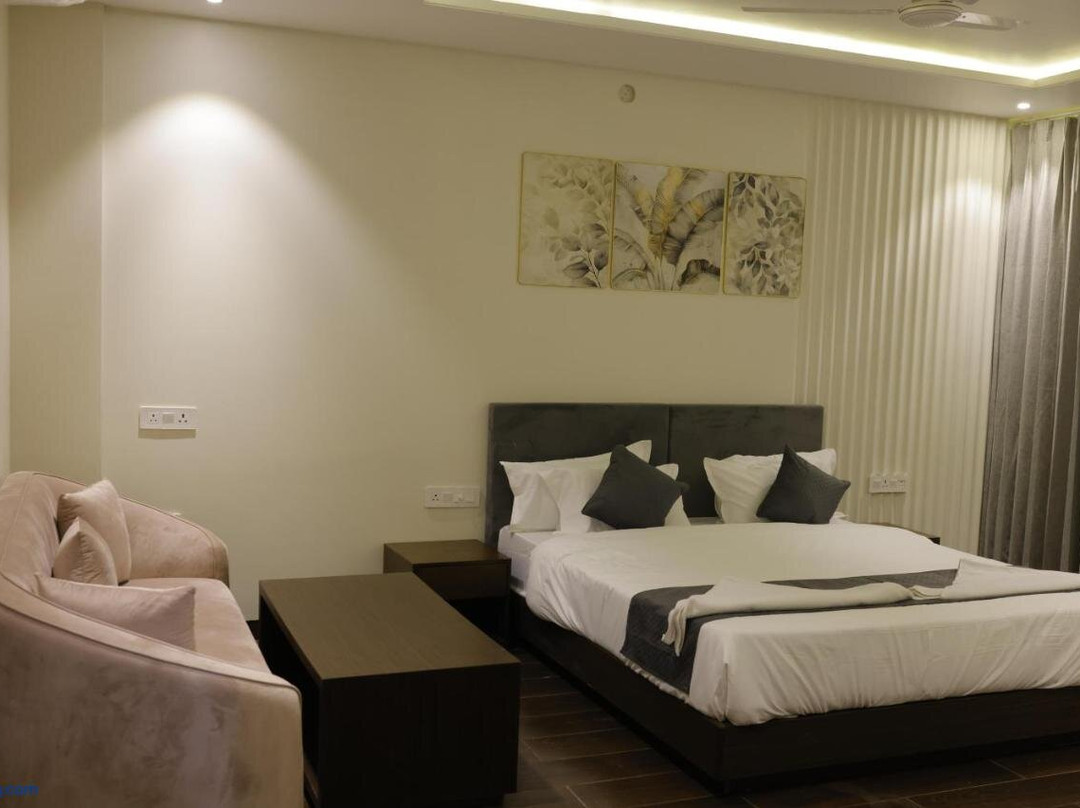TIRUPATI WHITE - Hotel & Restaurant