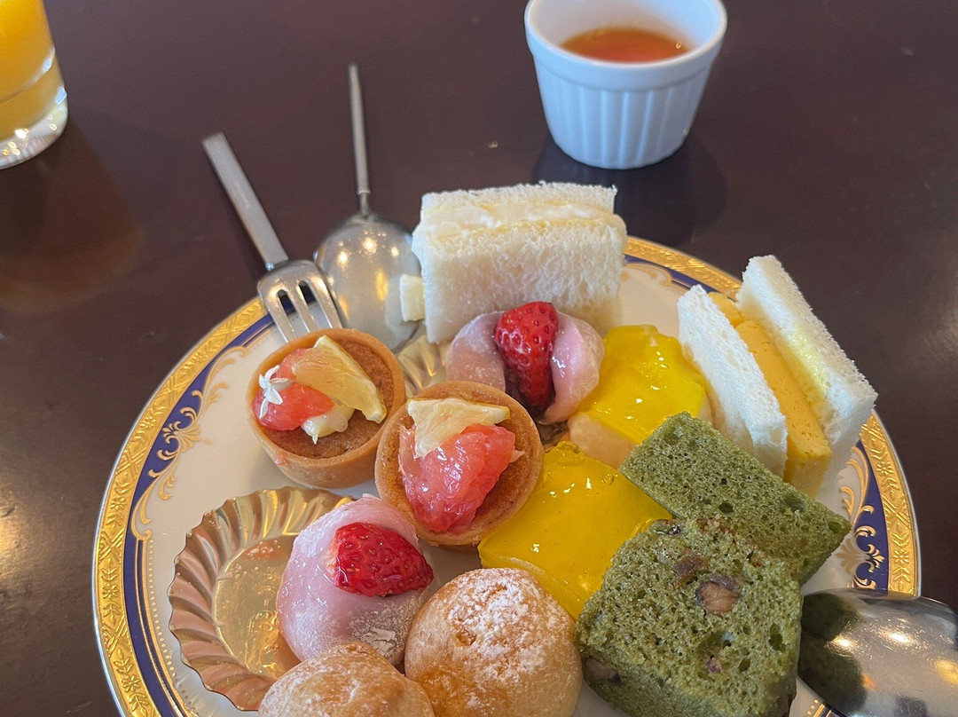 神户全日空皇冠假日酒店主图
