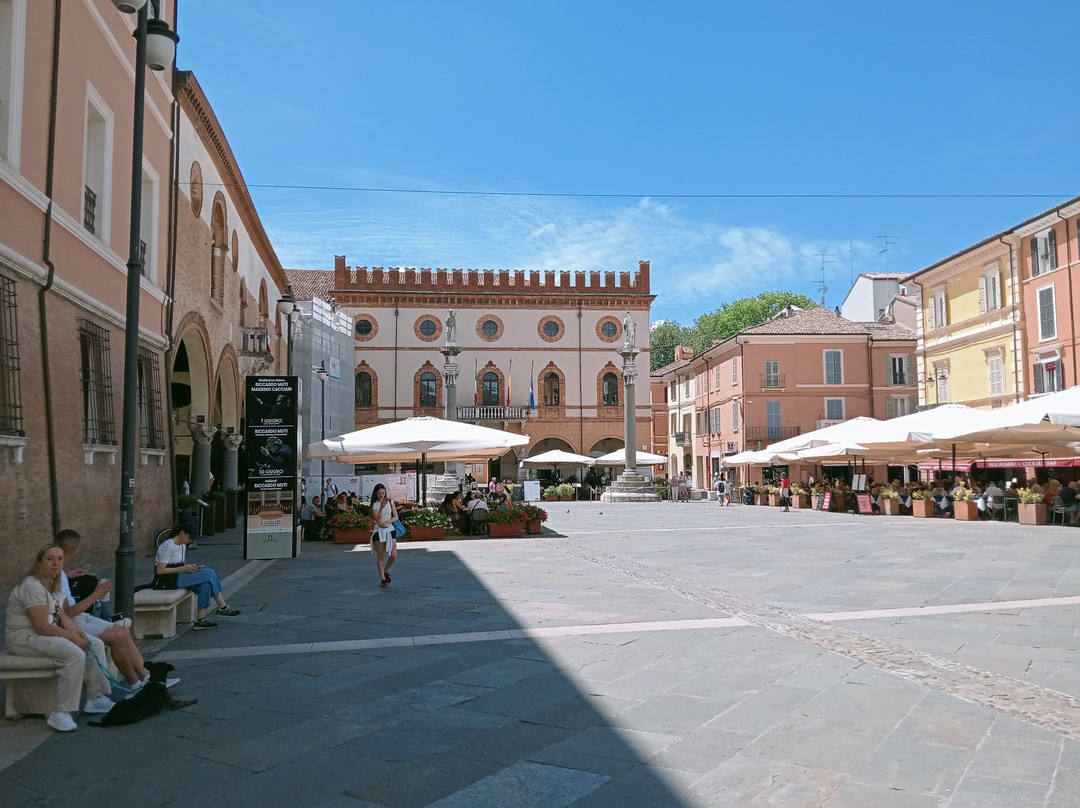 Piazza del Popolo-拉韦纳必去景点
