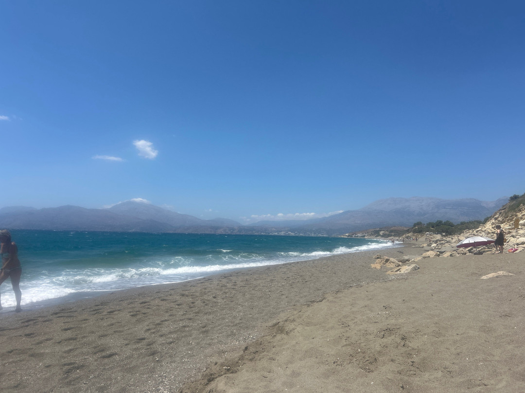 Komos Beach-Pitsidia必去景点
