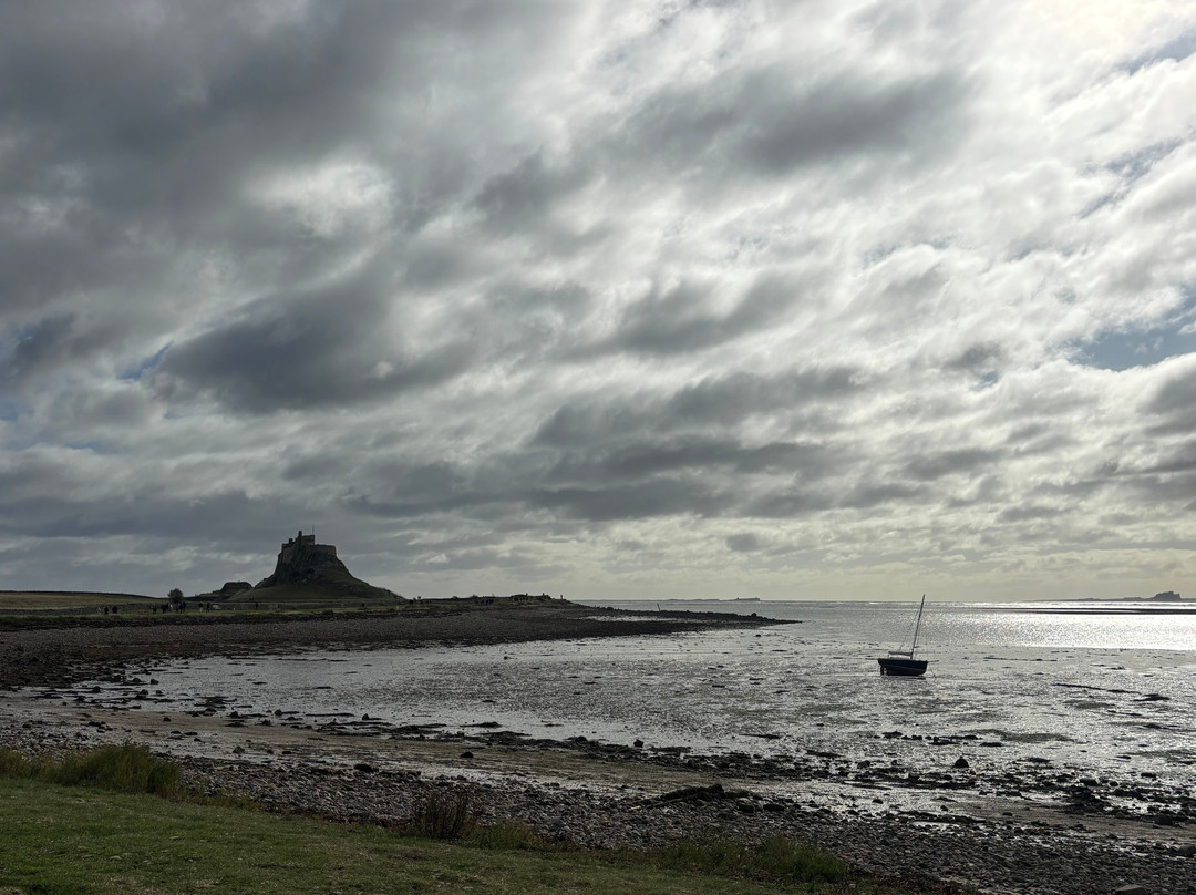 Holy Island Hikes-Holy Island必去景点