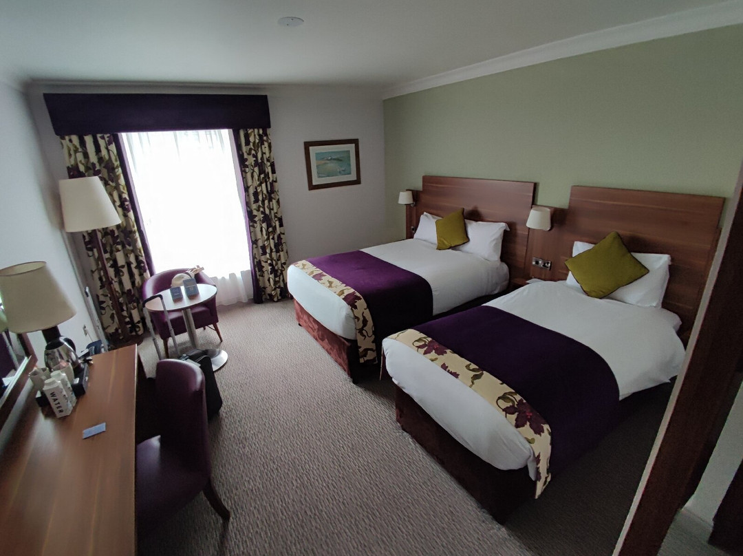 Maldron Hotel Oranmore Galway主图