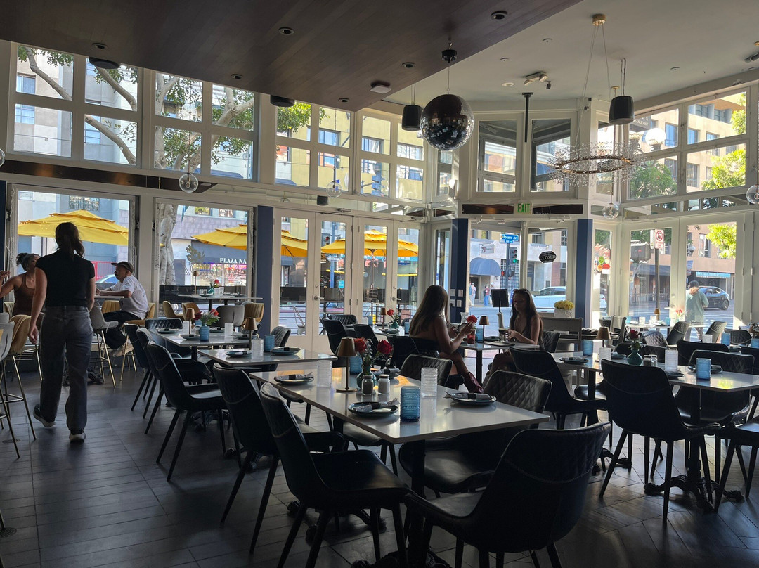 Mimoza Mediterranean Restaurant