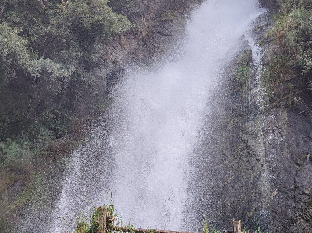 Cascata d'Arlaz-Challand Saint Anselme必去景点