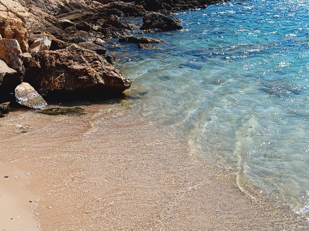 Glaroi Beach-Moni Mirsinidiou必去景点