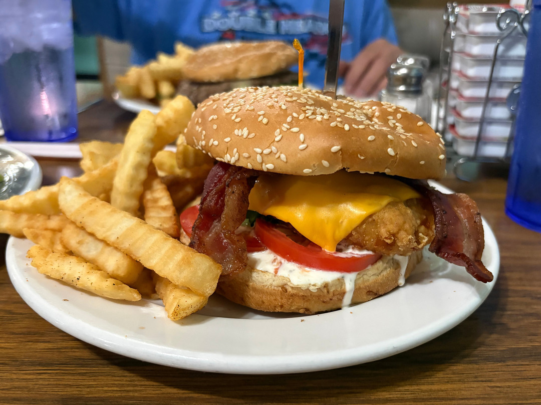 Uncle Louie's Diner