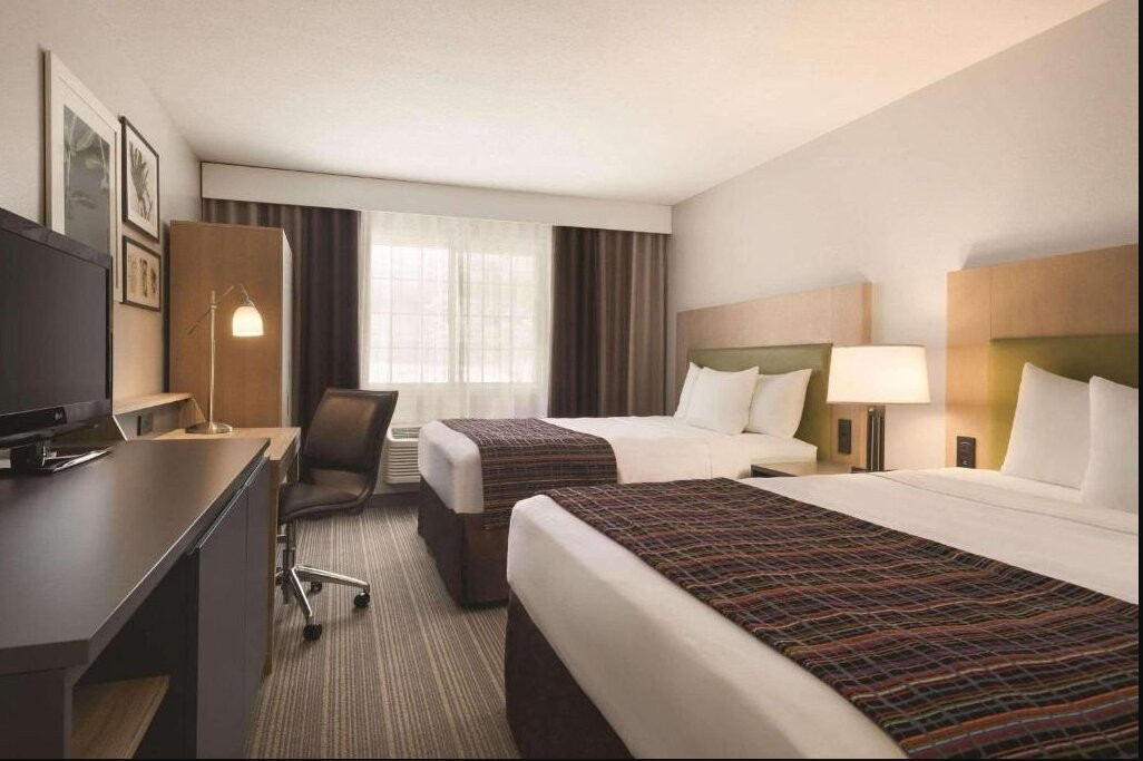 The Great North Inn & Suites