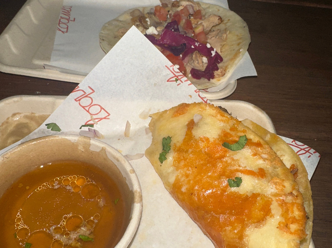 Loquita Taqueria