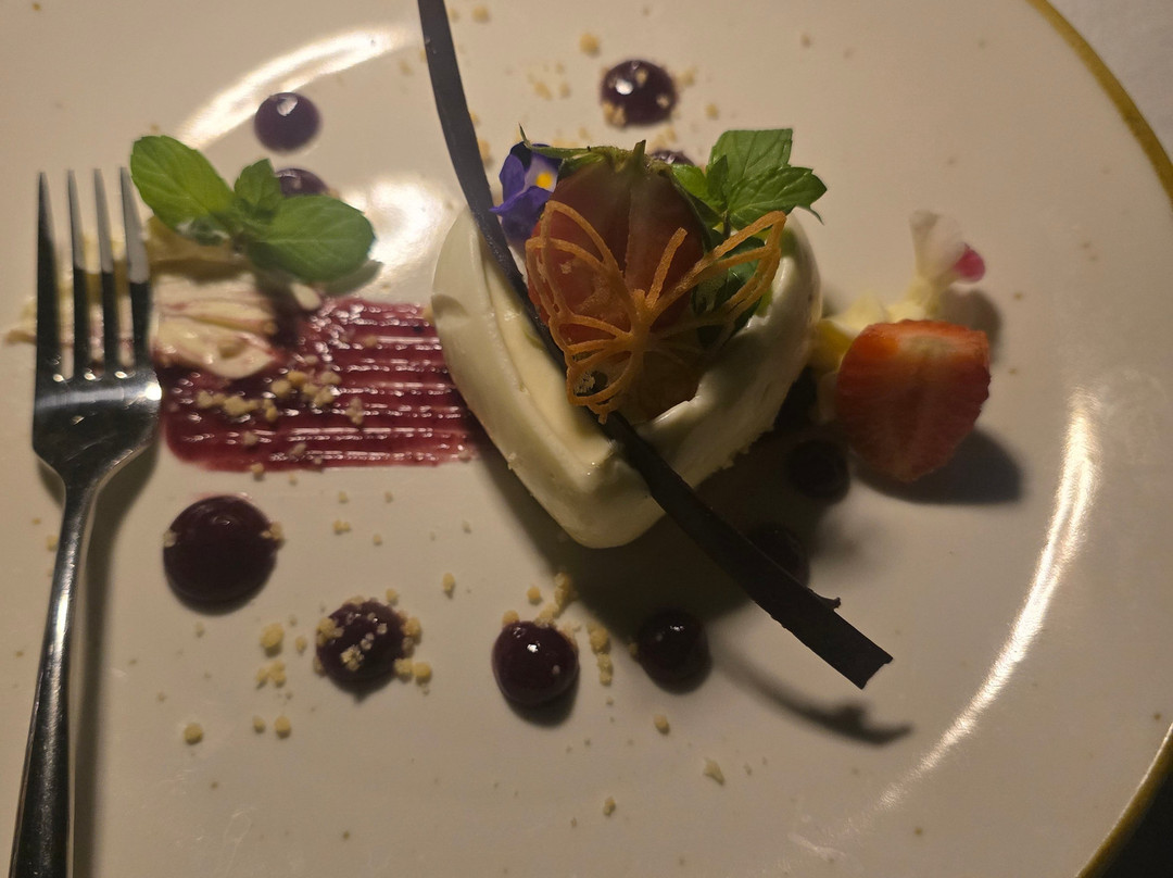 Meditera Restaurant