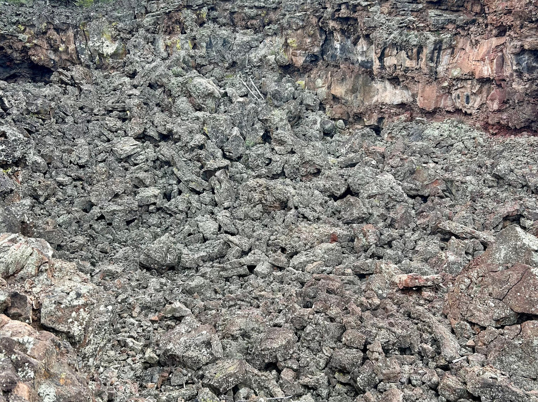 Land of Fire & Ice (Bandera Volcano & Ice Cave)-Grants必去景点