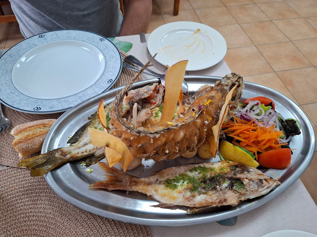 Restaurante Cafetería El Puerto