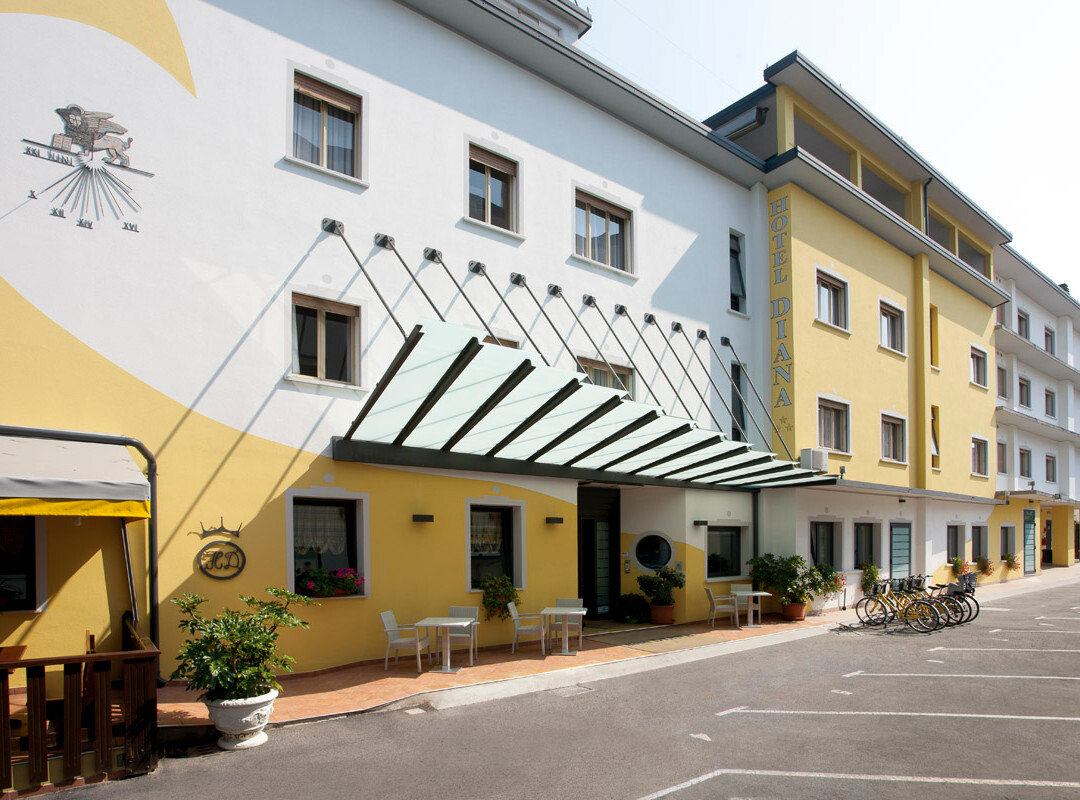 Hotel Diana