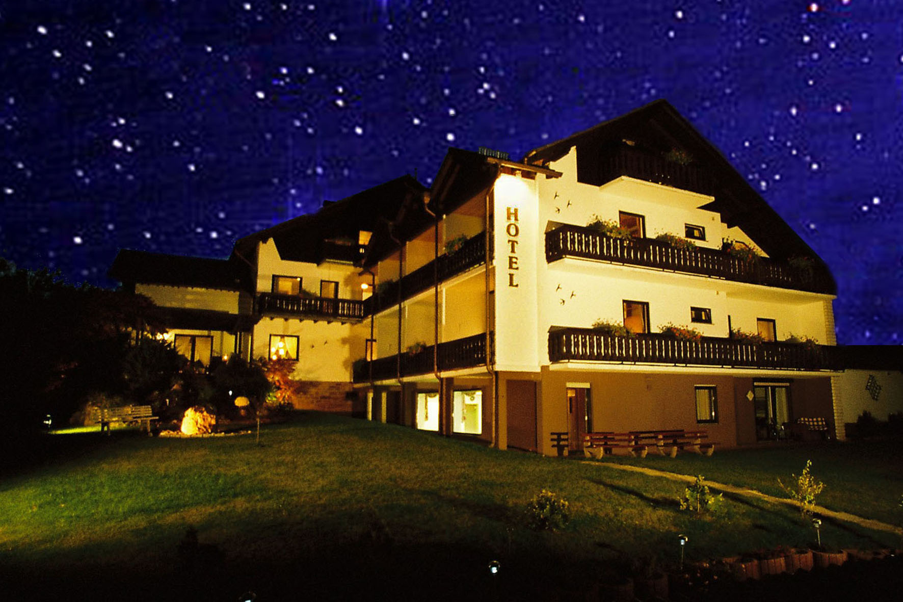 Hotel & Ferienwohnungen Seeschlosschen-官方