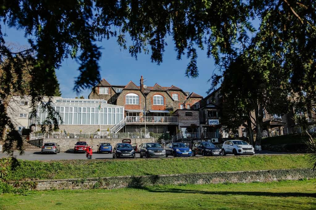 最佳西方外交官酒店主图